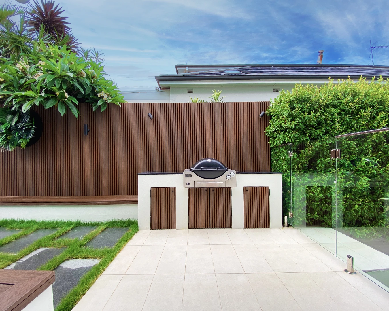 Composiet Rhombusprofielplank Castellation 25 2.5 x 19.6 cm (25 x 196 mm) Zwart - Lengte 290 cm - Afbeelding 3